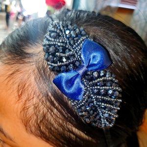Handmade headband for the hair is ribbon